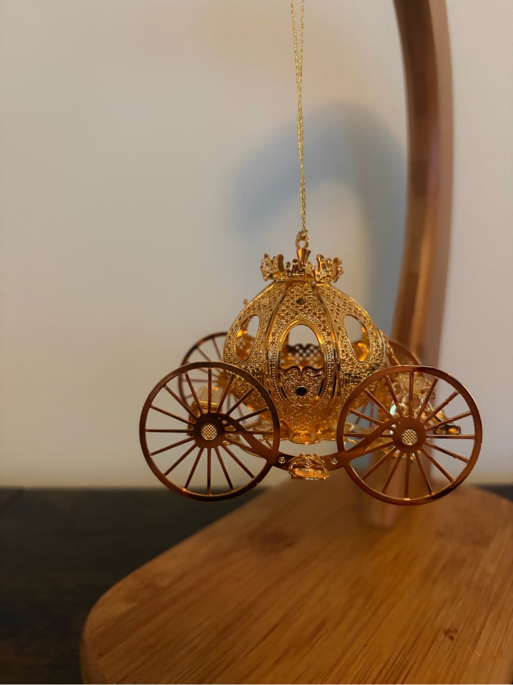 Danbury Mint Gold Plated Carriage Ornament - Home Holiday